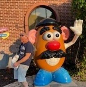 Meet your Posher, Scott